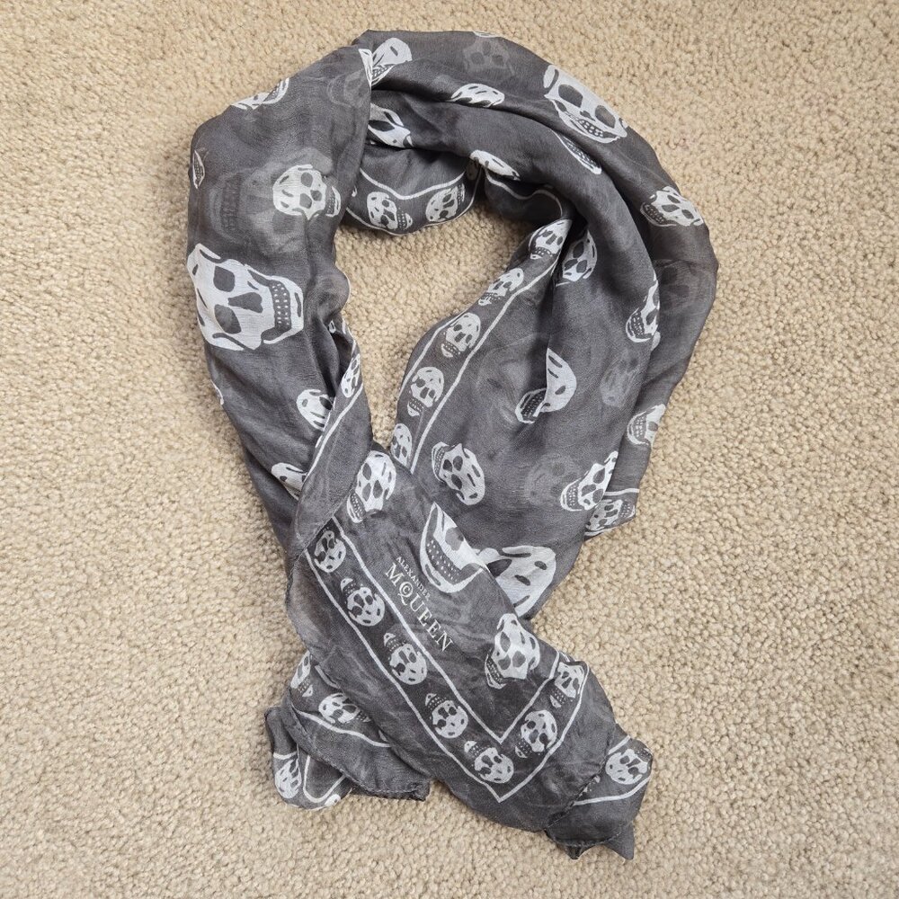 Alexander McQueen Silk Skull Scarf Dark Grey - Picture 7 of 8